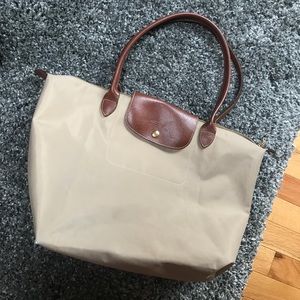 Large beige Longchamp Le Pliage tote